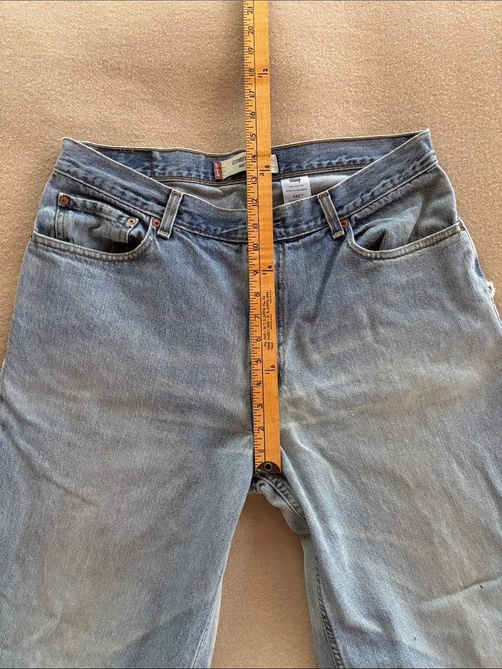 Vintage Levi’s 560 Jeans